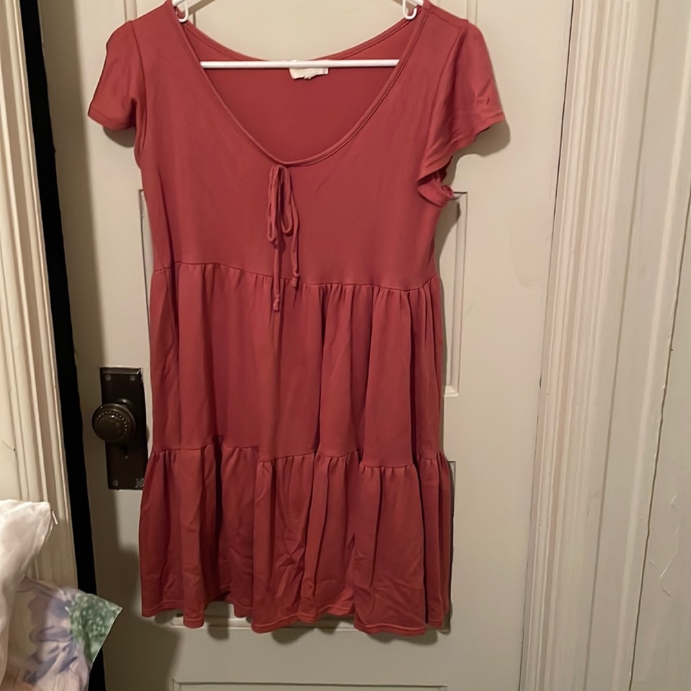 Cute dusty rose colored dress, donating 9/14